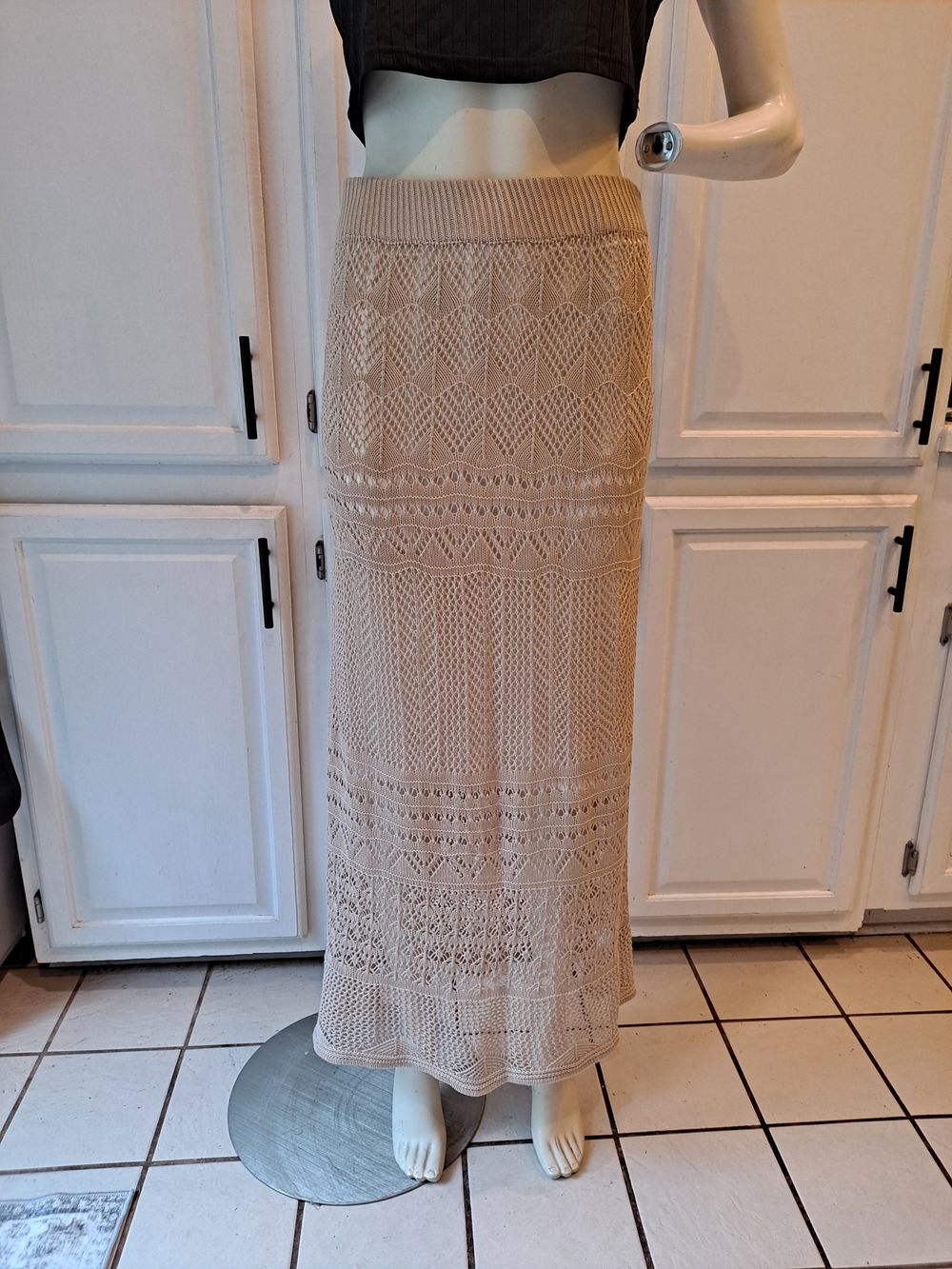 Dazy Beige Crochet Knit Lace Maxi Skirt Stretchy Lined Romantic Semi-formal